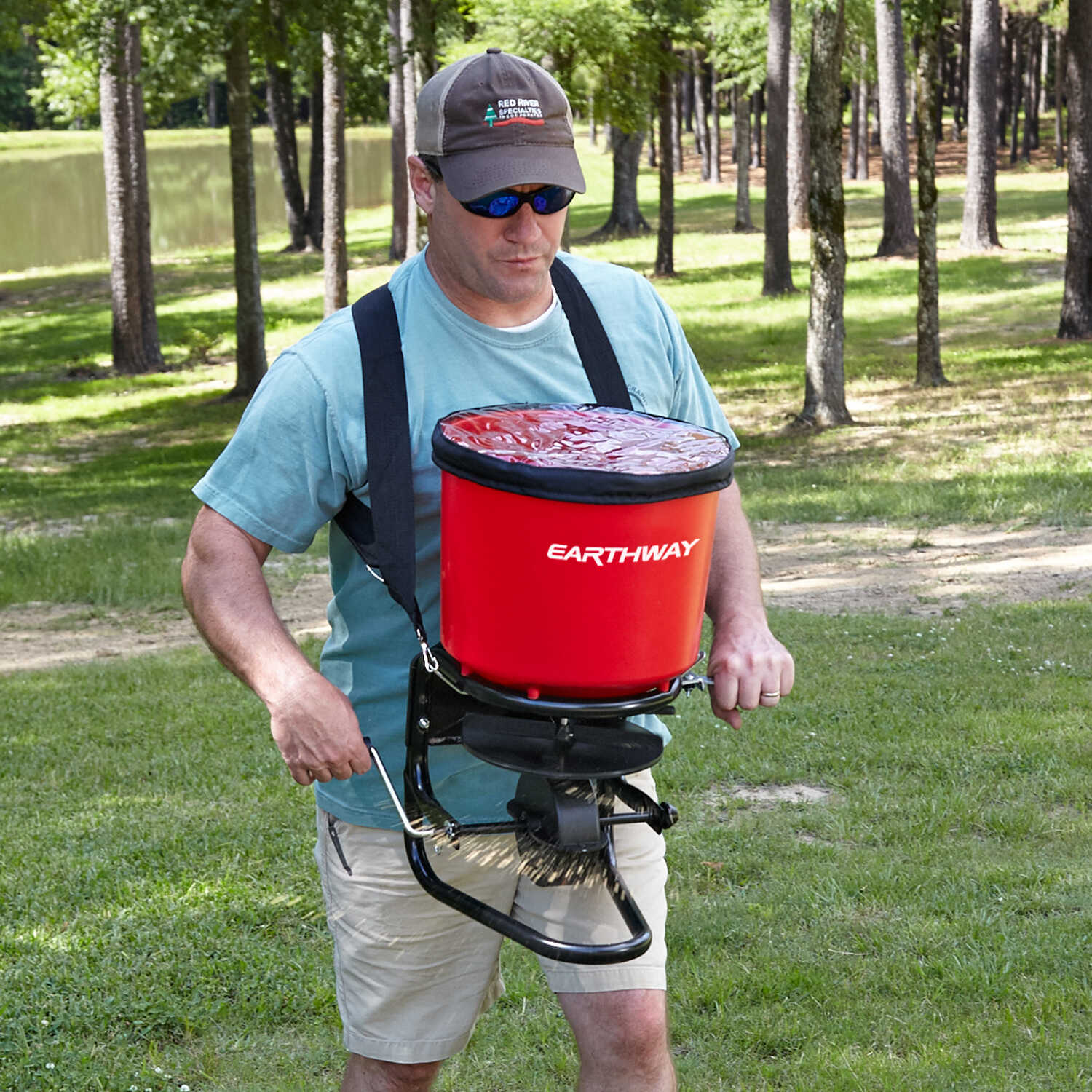 EarthWay Model 3100 Shoulder Spreader Forestry Suppliers, Inc.